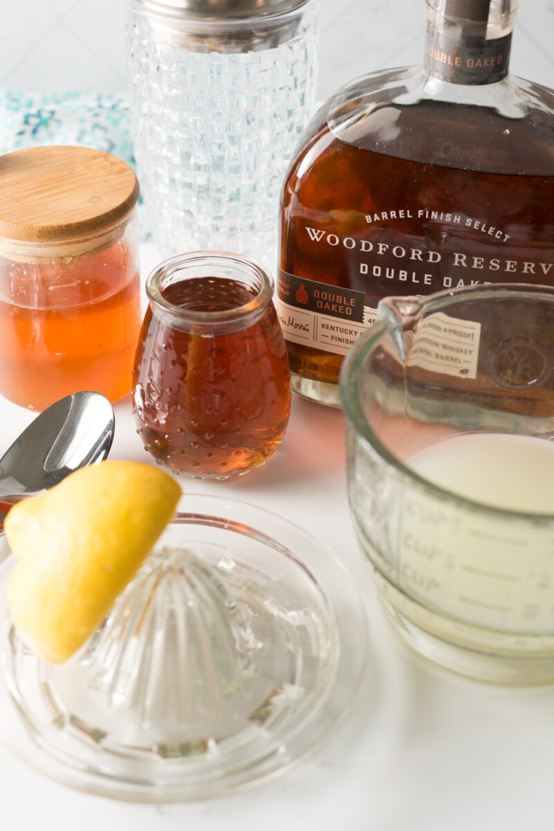 Refreshing drink mix made with Unsweet Tea, fresh squeezed lemon and bourbon- named after the professional golfer Arnold Palmer